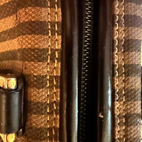 PRELOVED: FENDI MINI DINNER BAG. Penguin Stripe. - Picture 13 of 17